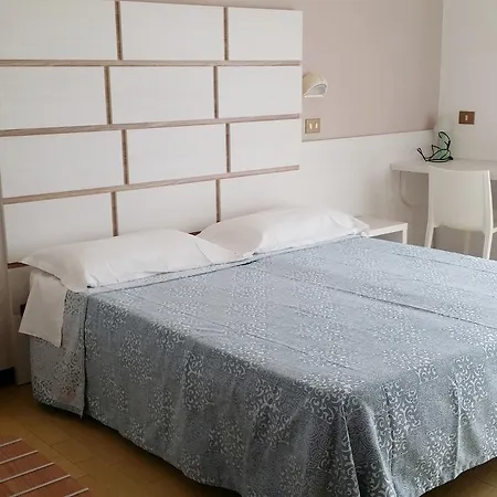 La Falena 3*